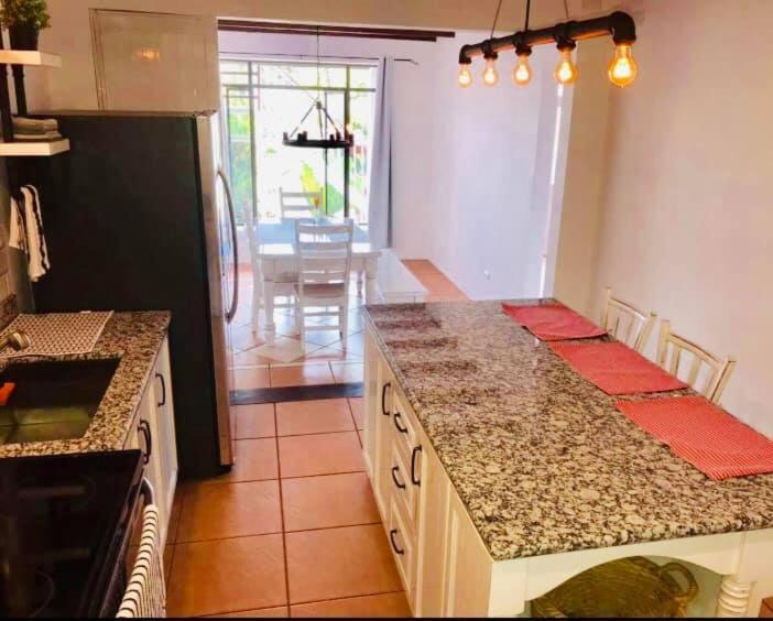 Casa Los Madriz Suite #2 San Isidro De El General المظهر الخارجي الصورة