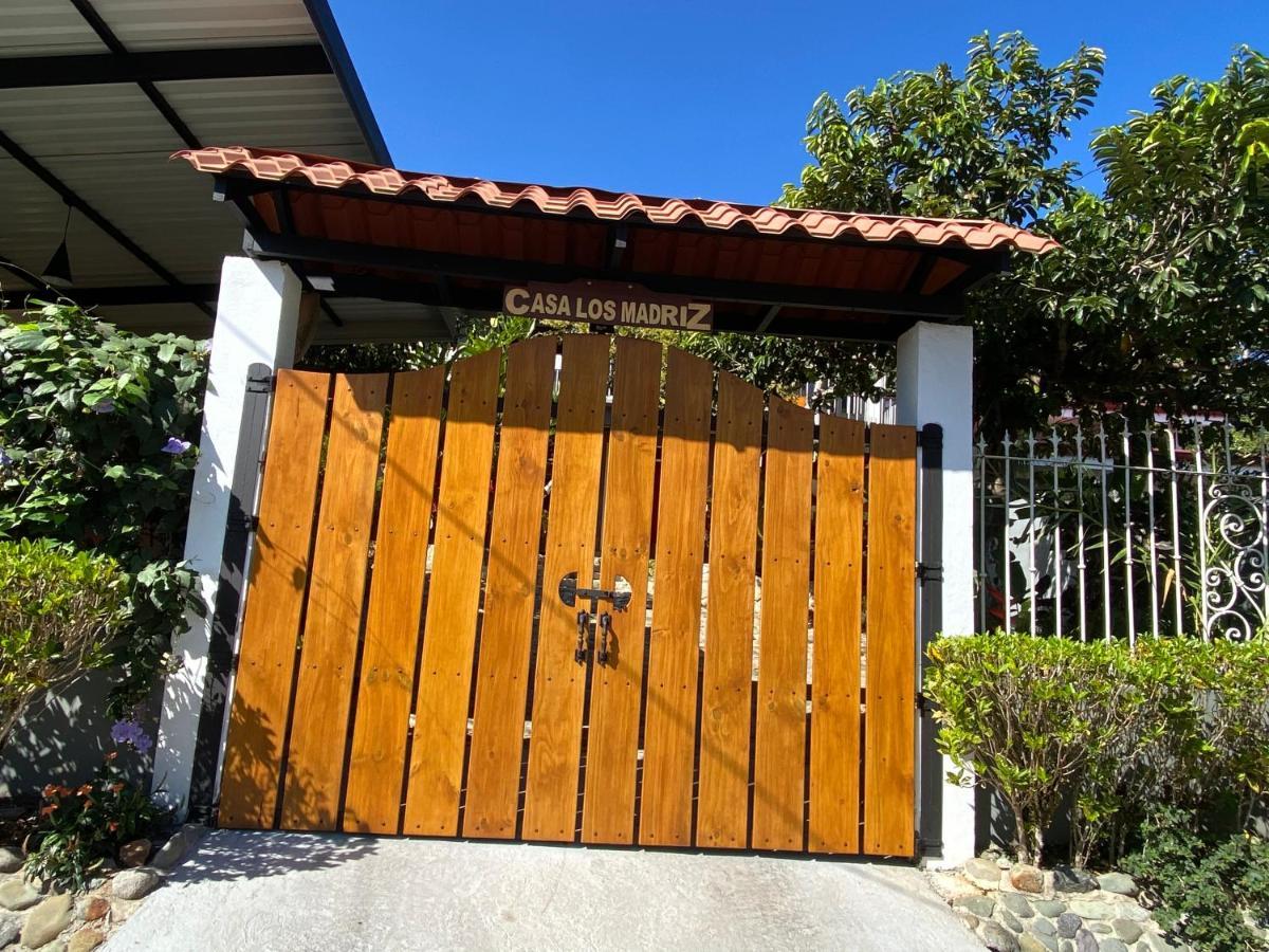 Casa Los Madriz Suite #2 San Isidro De El General المظهر الخارجي الصورة